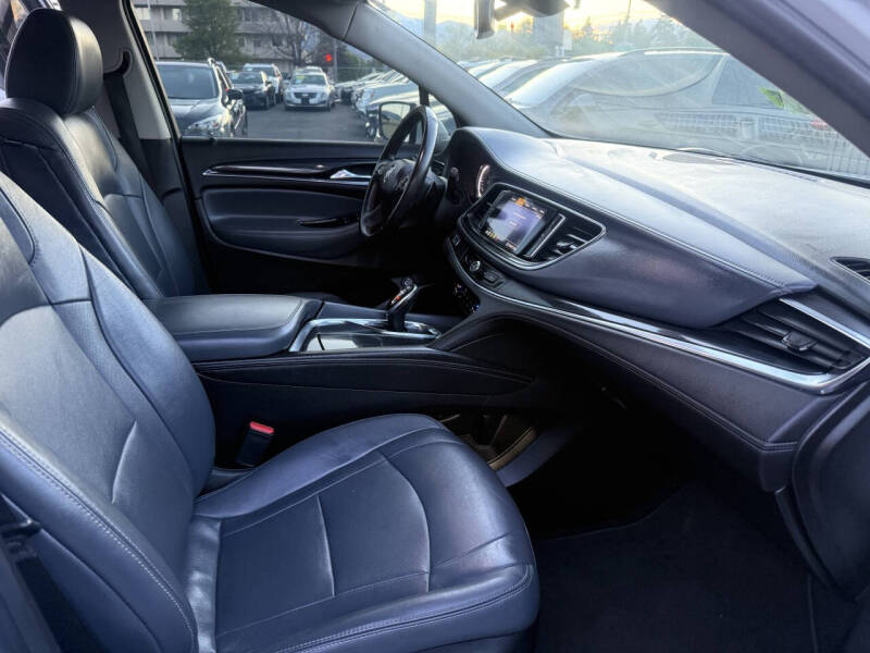 2021 Buick Enclave Essence
