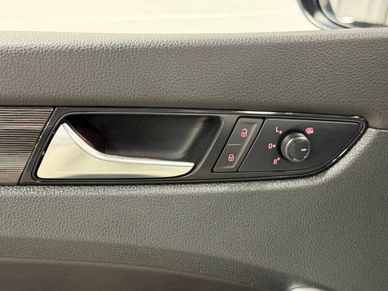 2020 Volkswagen Passat R-Line