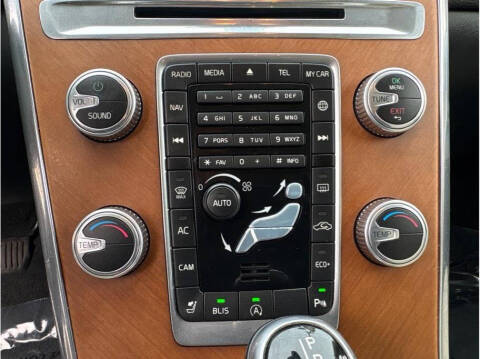 2017 Volvo XC60 T5 Inscription