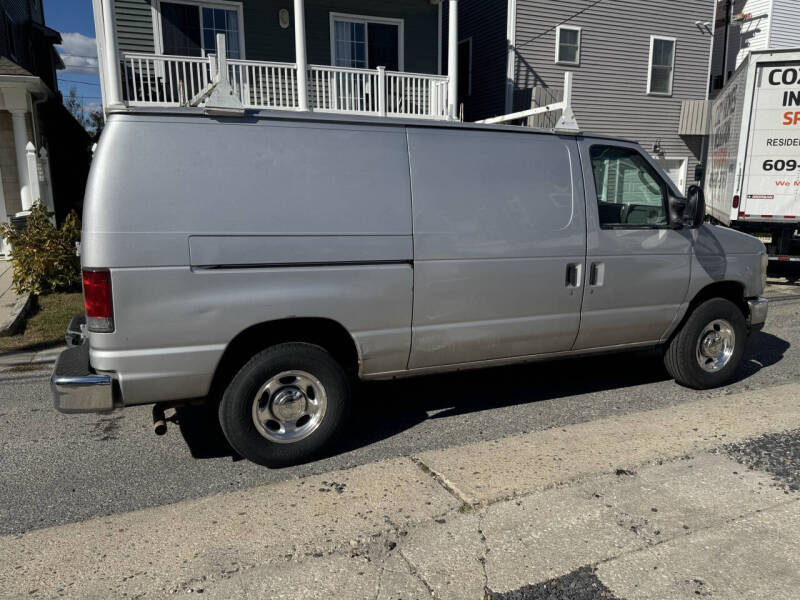 2013 Ford E-Series E-250