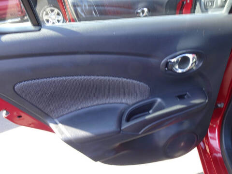 2017 Nissan Versa 1.6 S