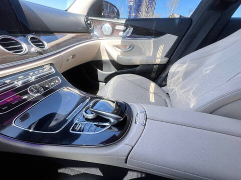 2017 Mercedes-Benz E-Class E 300 4MATIC