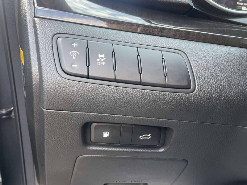 2015 Kia Cadenza Premium