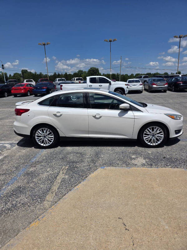 2017 Ford Focus Titanium