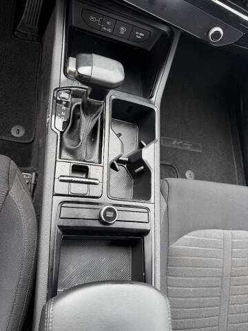 2025 Kia K5 LXS
