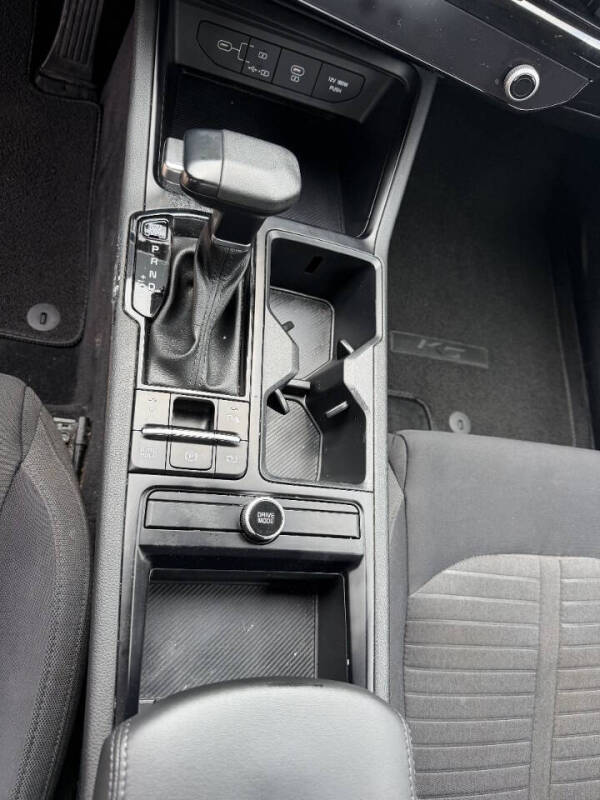 2025 Kia K5 LXS