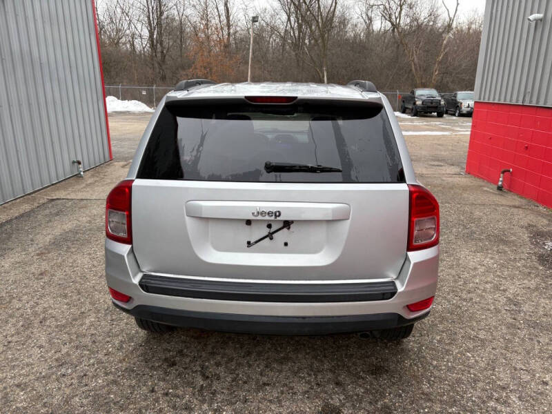 2011 Jeep Compass Sport