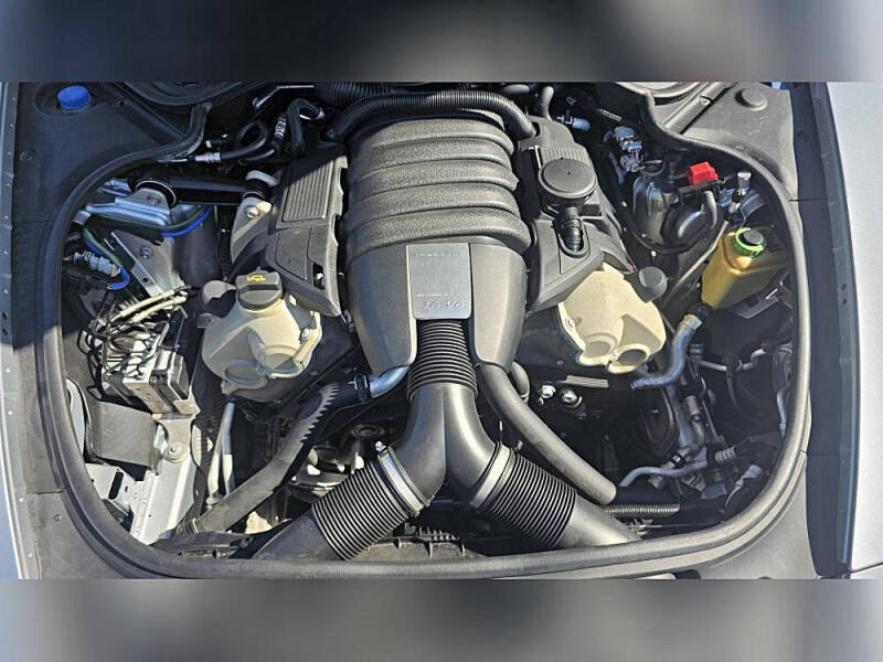 2016 Porsche Panamera