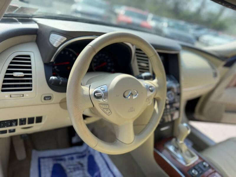 2011 Infiniti FX35