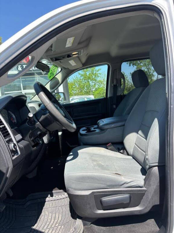 2017 RAM 1500 Express