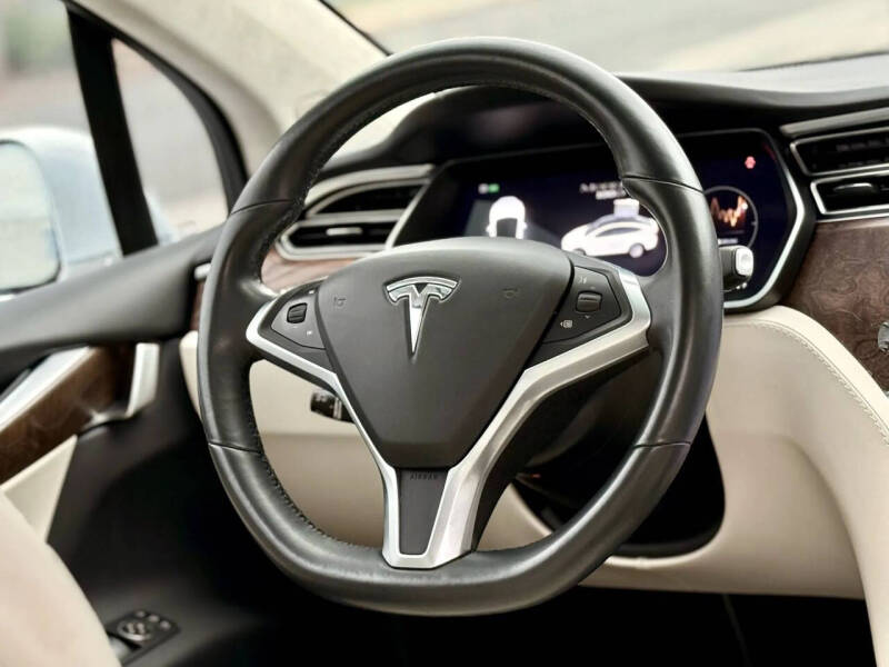 2017 Tesla Model X