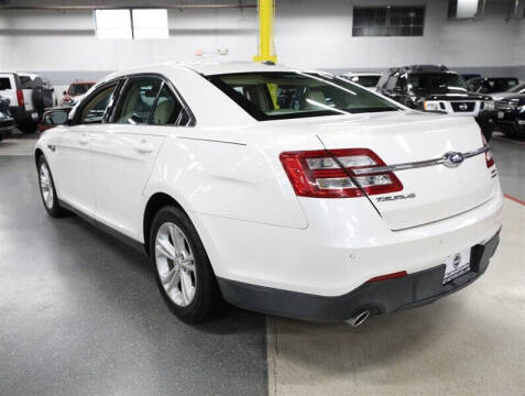 2015 Ford Taurus SEL