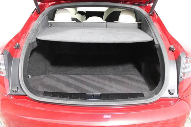 2021 Tesla Model S Plaid