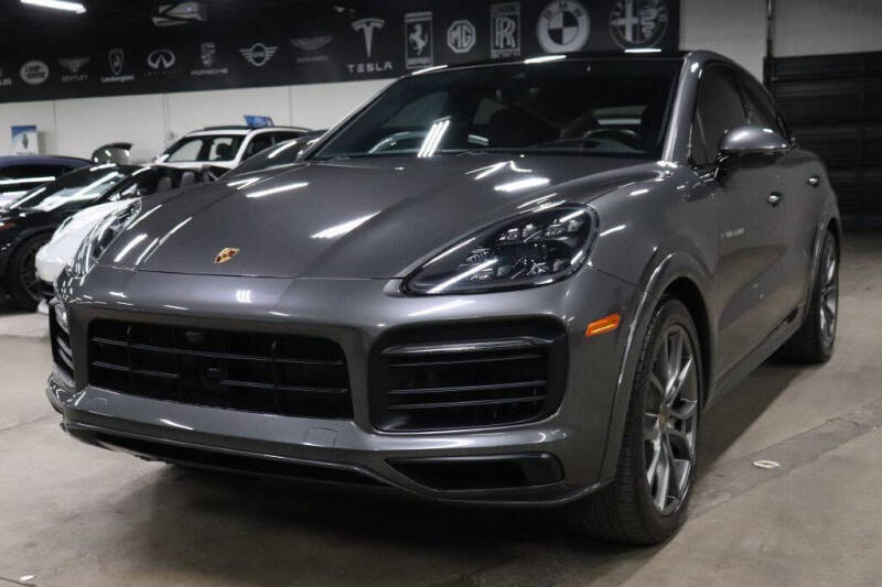 2021 Porsche Cayenne GTS Coupe