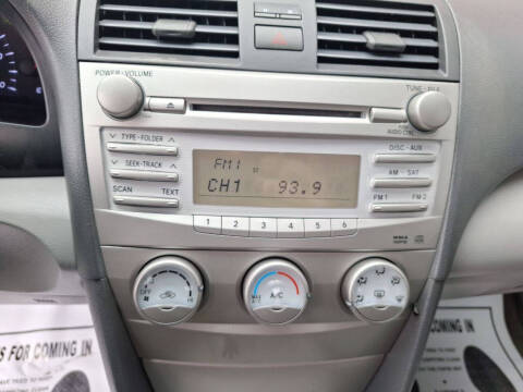 2010 Toyota Camry LE