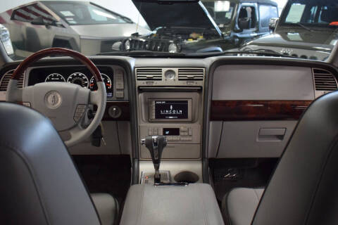 2006 Lincoln Navigator Luxury