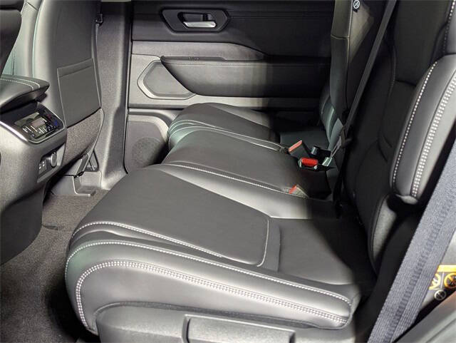 2025 Nissan Armada SV