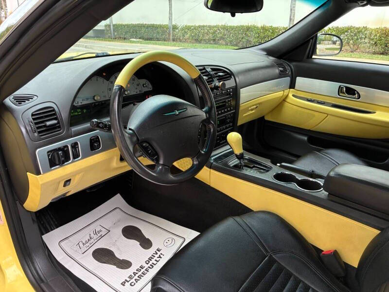 2002 Ford Thunderbird Deluxe