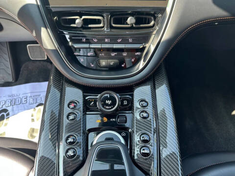 2023 Aston Martin DBX 707