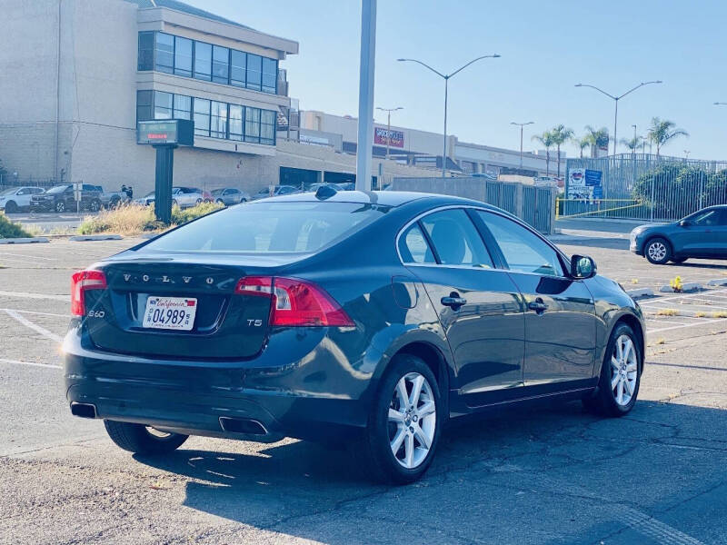 2016 Volvo S60 T5 Drive-E Premier