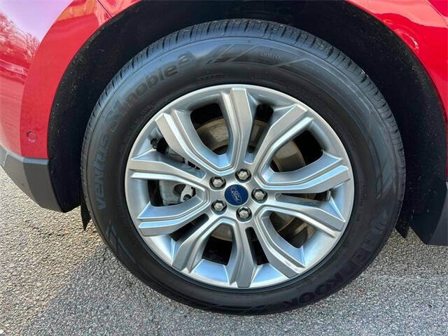 2020 Ford Edge Titanium