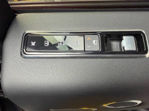 2020 Land Rover Range Rover P525 HSE