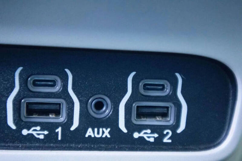 2021 Chrysler Pacifica Hybrid Touring L