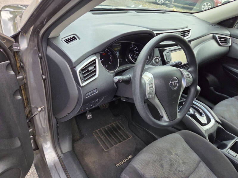 2016 Nissan Rogue SV