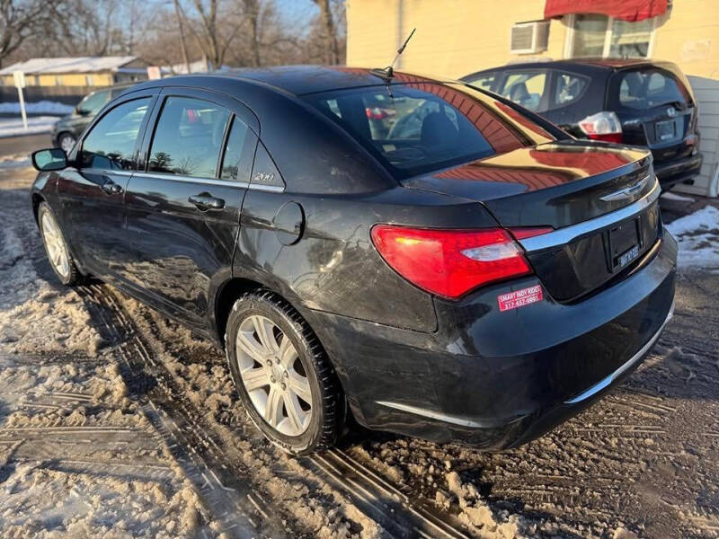 2013 Chrysler 200 Touring