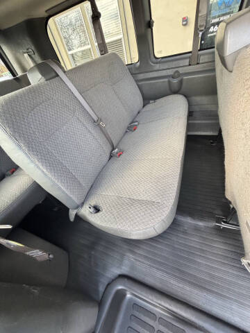 2017 Chevrolet Express LS 2500