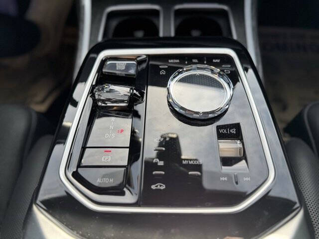 2024 BMW 7 Series 750e xDrive