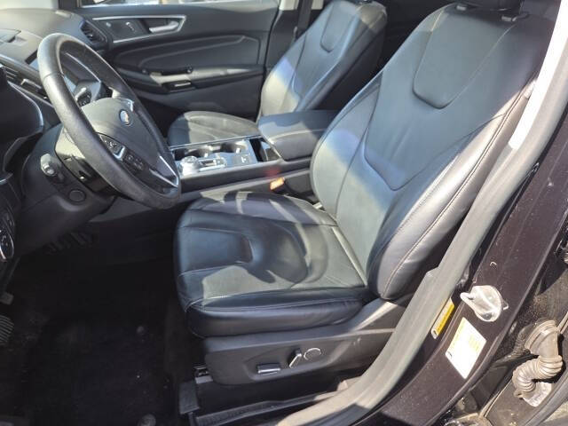 2019 Ford Edge Titanium