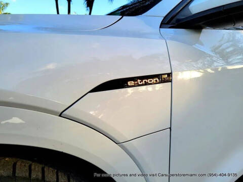 2021 Audi e-tron quattro Premium Plus