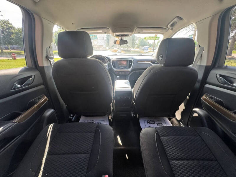 2019 GMC Acadia SLE-2