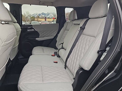 2025 Mitsubishi Outlander PHEV SEL