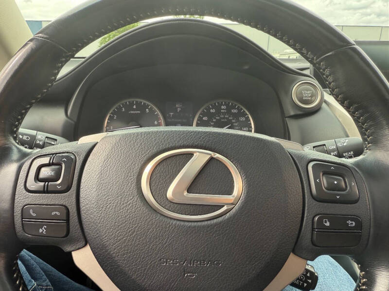 2017 Lexus NX 200t