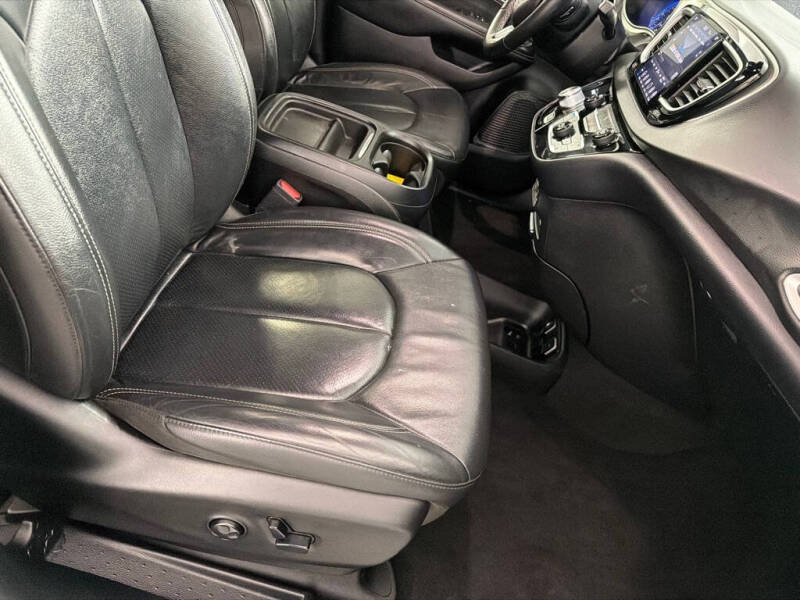 2020 Chrysler Pacifica Launch Edition
