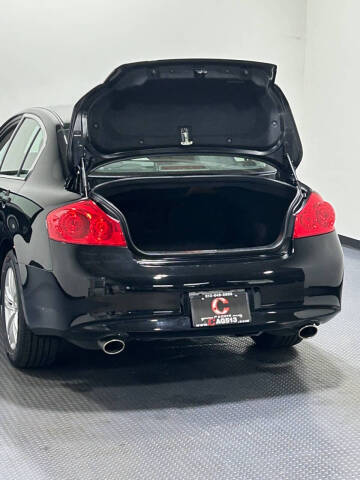 2011 Infiniti G25 Sedan x