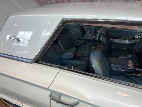 1965 Ford Thunderbird