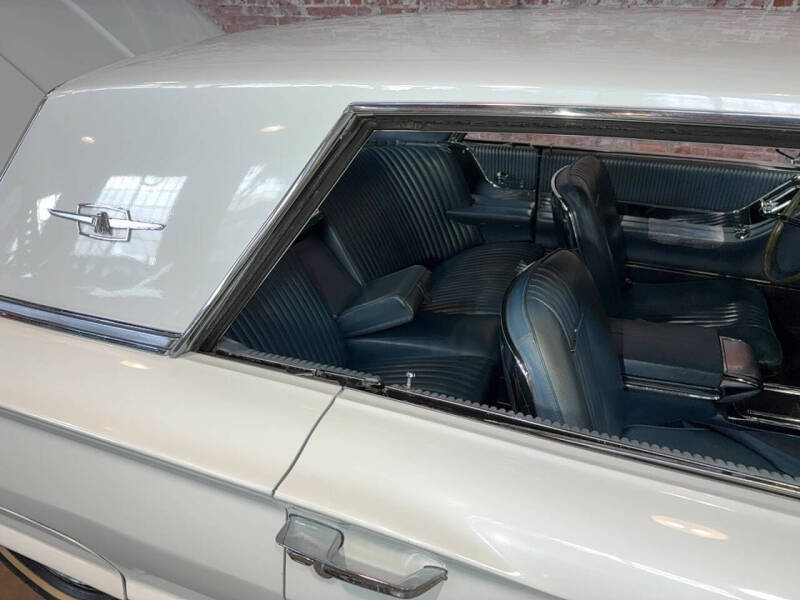 1965 Ford Thunderbird