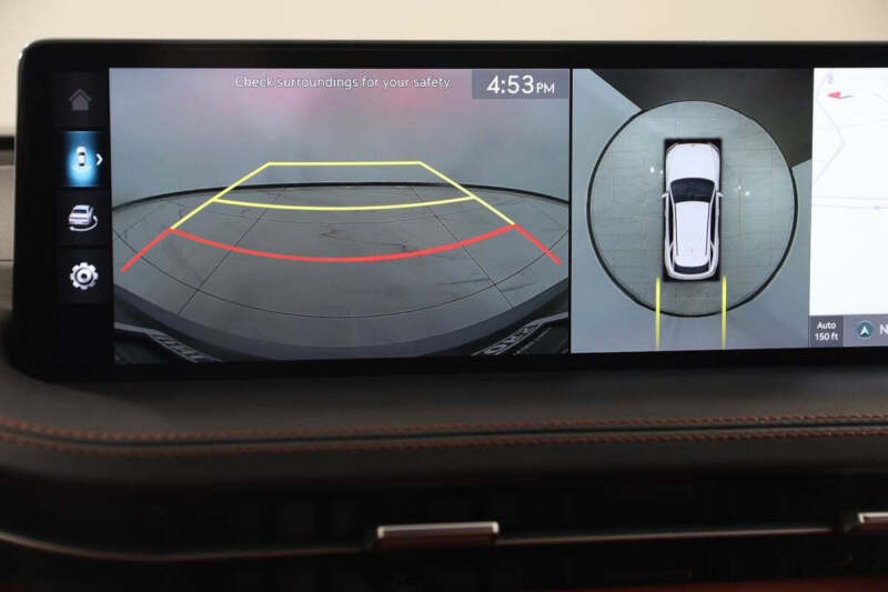 2023 Genesis GV70 2.5T Standard