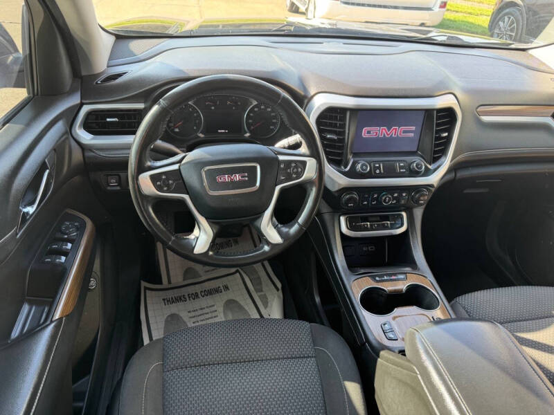 2020 GMC Acadia SLE