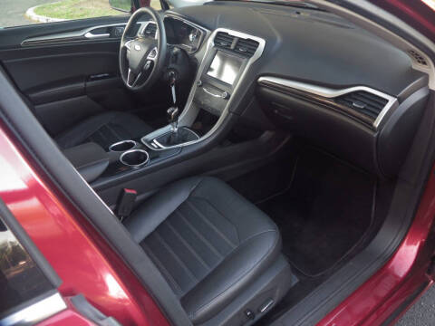 2013 Ford Fusion SE
