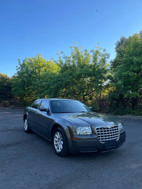 2008 Chrysler 300 LX photo 2