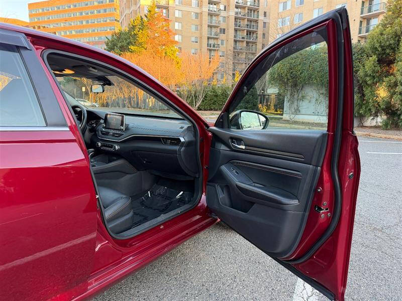 2020 Nissan Altima 2.5 SR