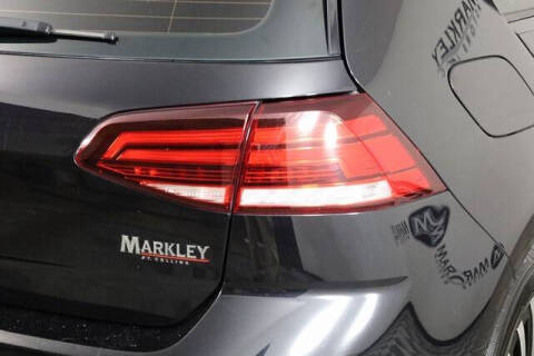 2017 Volkswagen e-Golf SE