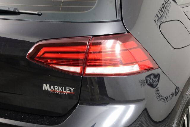 2017 Volkswagen e-Golf SE