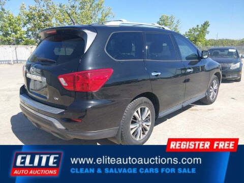 2018 Nissan Pathfinder SV