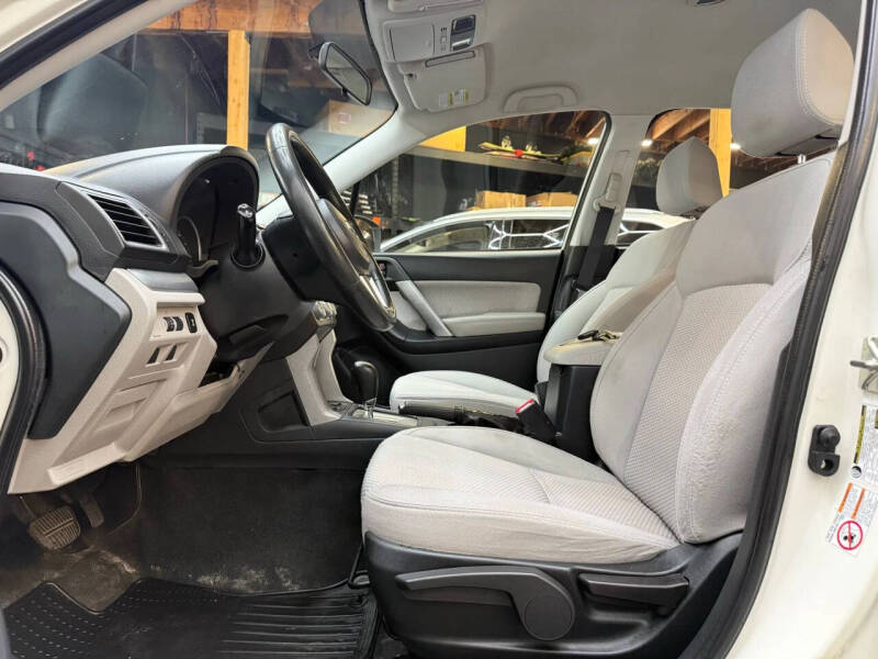 2017 Subaru Forester 2.5i