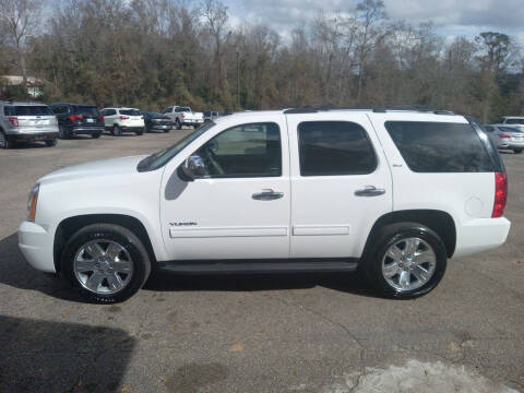 2013 GMC Yukon for sale at WALKER MOTORS LLC & TRAILERS in Hattiesburg MS